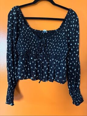 American Eagle Outfitters Black Floral Smocked Tie-Front Blouse